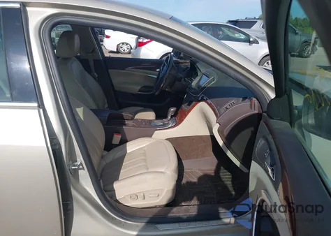 2014 Buick Regal Premium z USA, uszkodzony, nr VIN 2G4GN5EX4E9322510